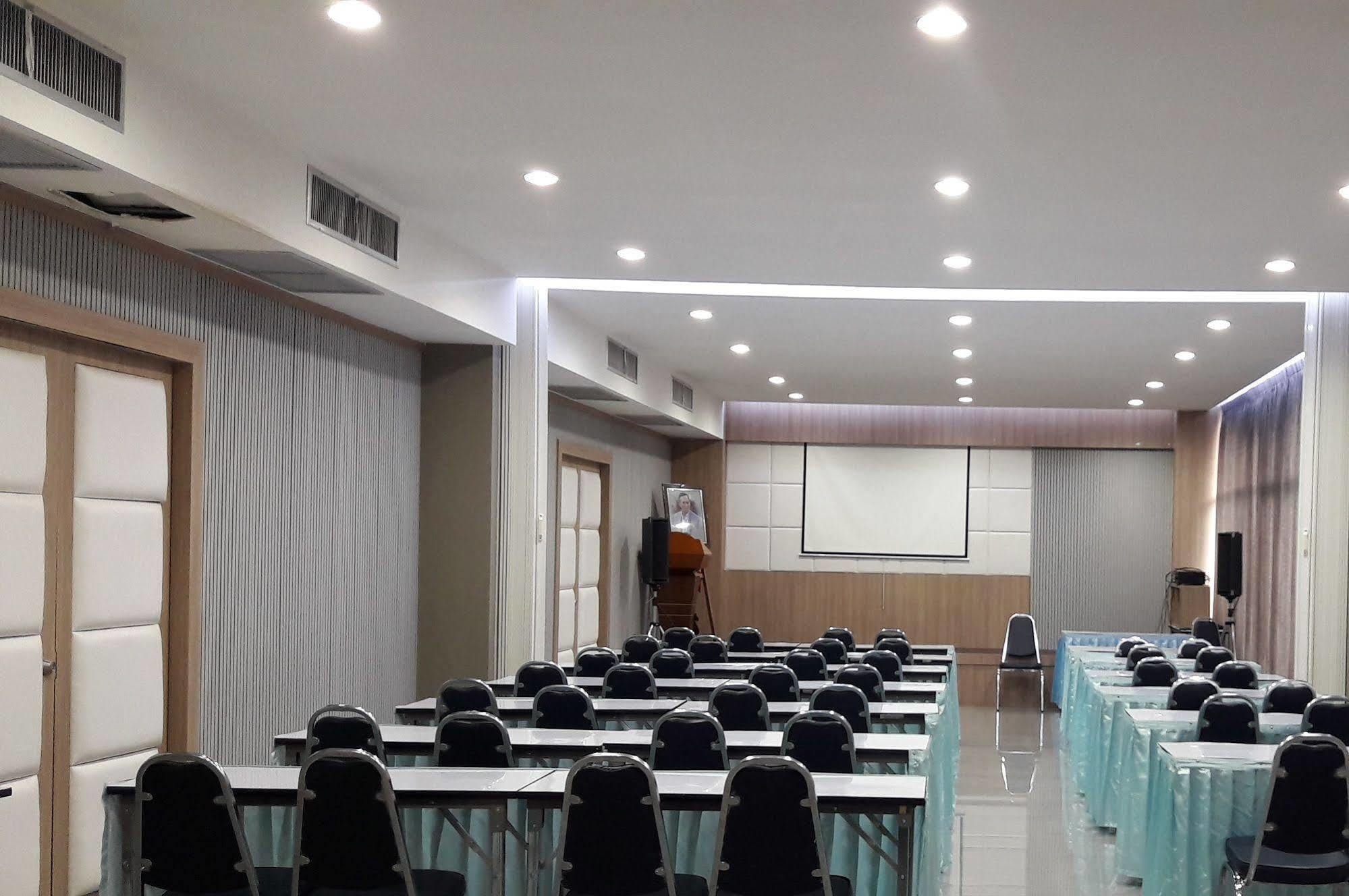 U Place Korat Nakhon Ratchasima Exterior photo